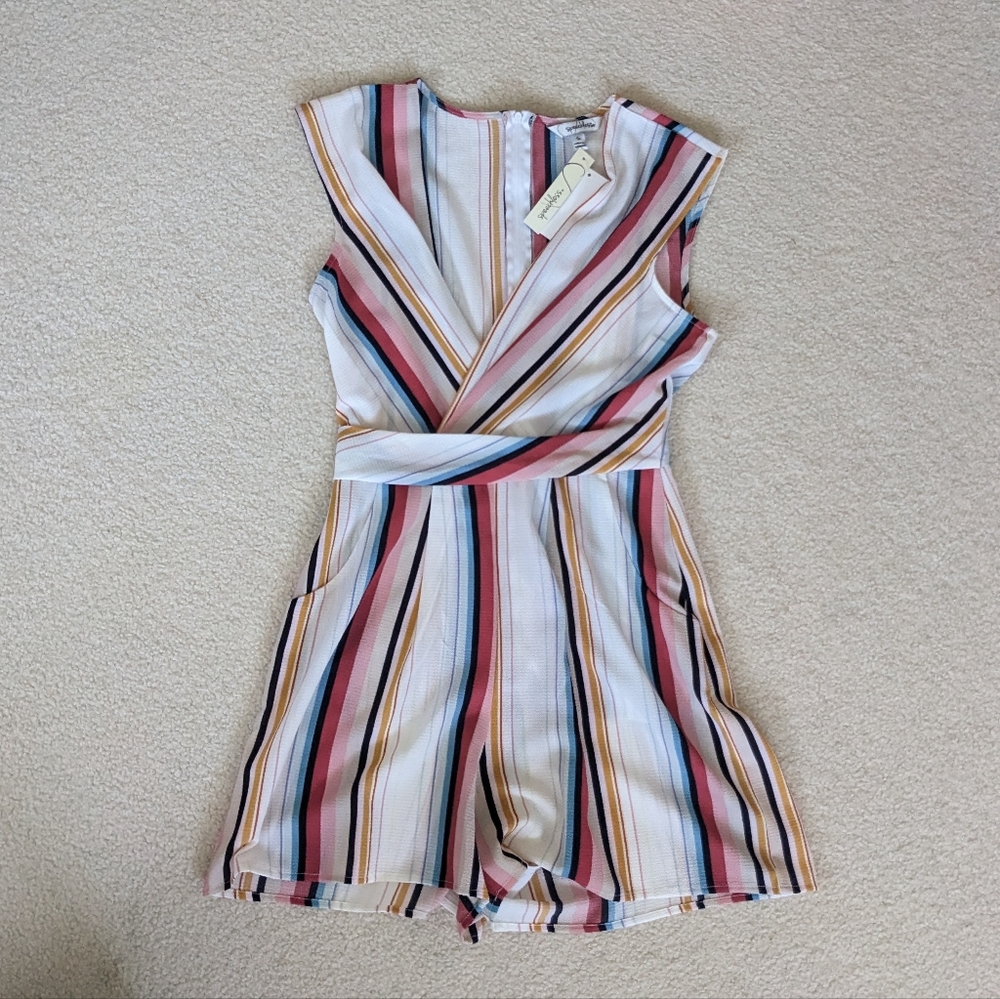 NWT SPEECHLESS lvory Striped Sleeveless V Neck Romper
